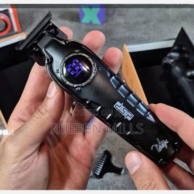 Best Price Rechargeable Groomsman Beard Trimmer Shaving Machine · Photo 1