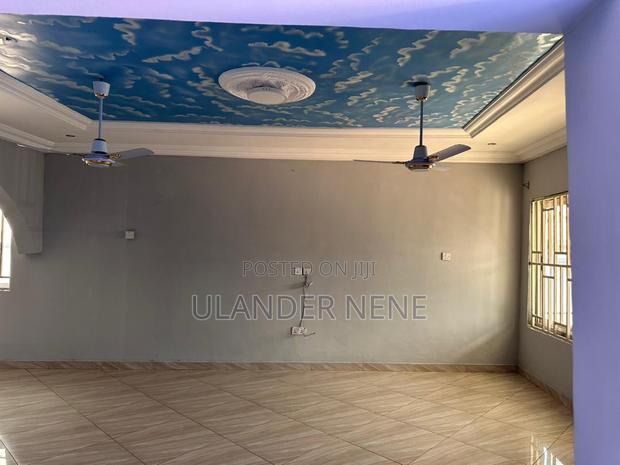 5bdrm House in Franco, Kwabenya for rent · Photo 6