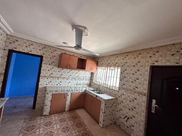 5bdrm House in Franco, Kwabenya for rent · Photo 8