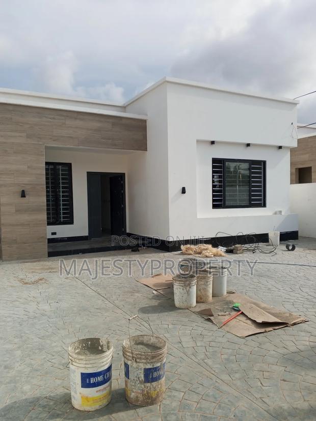 3bdrm House in Spintex for sale · Photo 2
