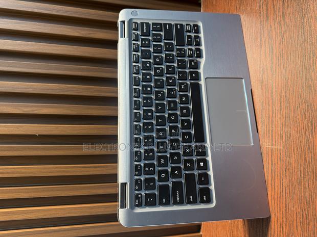 Laptop Dell Latitude 7400 16GB Intel Core i5 SSD 256GB · Photo 2
