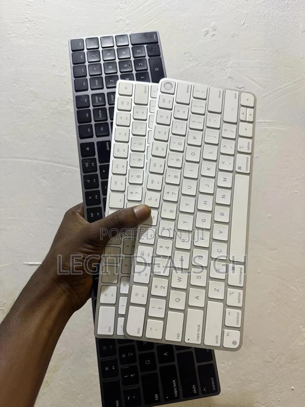 Apple Keyboard 2 · Photo 4