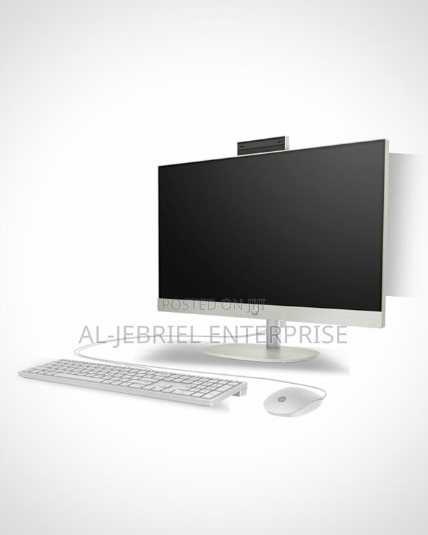 New Desktop Computer HP AiO 24 8GB Intel Core i5 SSD 512GB · Photo 1