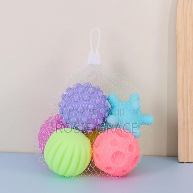 6 Sensory Balls With Sound for Kids · Photo 2