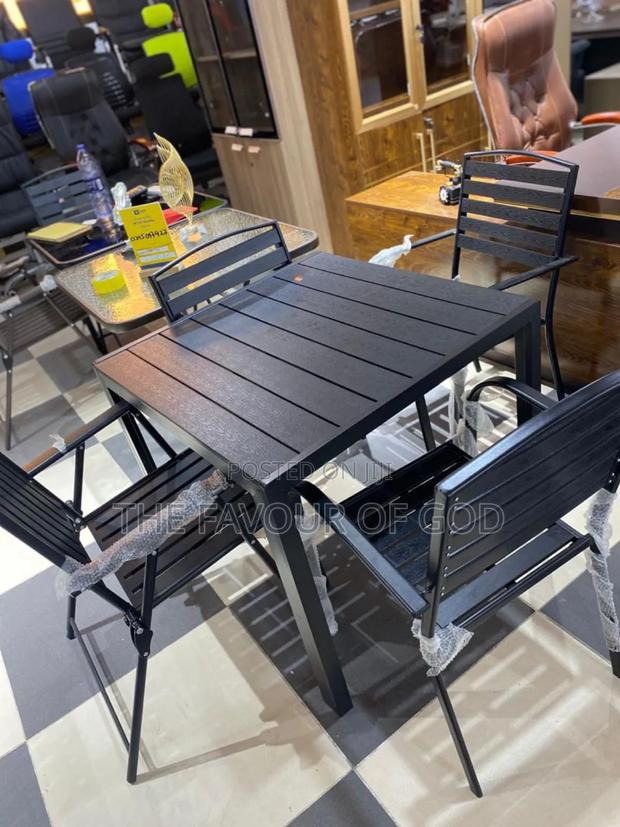 Strong and Authentic 4 Seater Dining Set · Photo 1