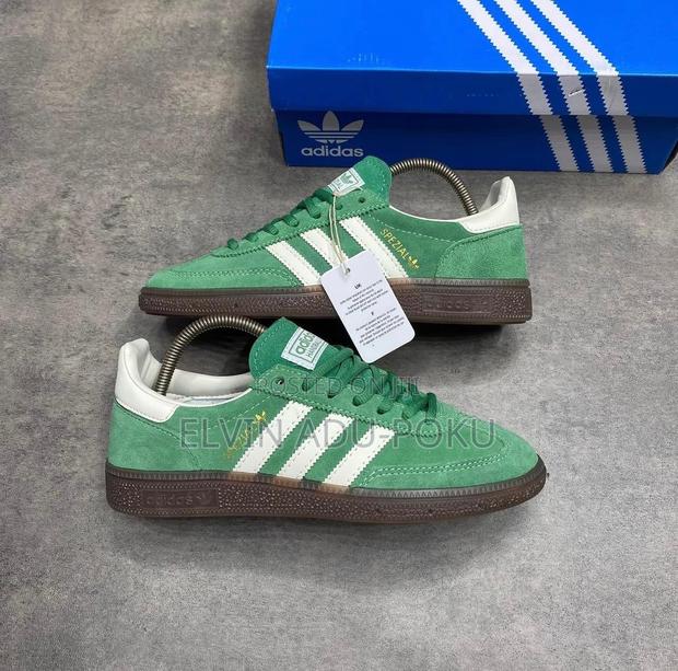 Adidas Handball Spezial Comes In Different Colors , Swipe >> · Photo 2