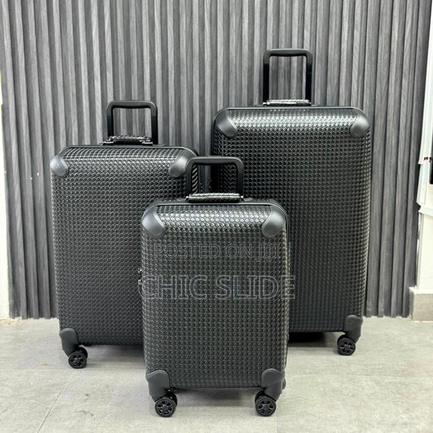 Travel Essential 3 Sets · Photo 2