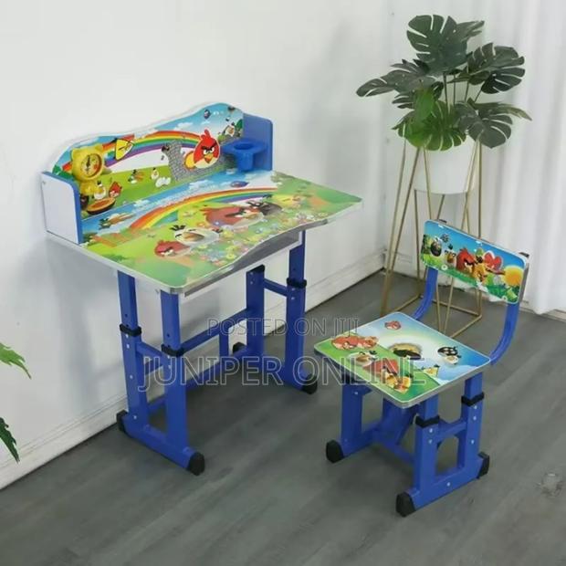 Kids Study Table and Chair Pimeey · Photo 1