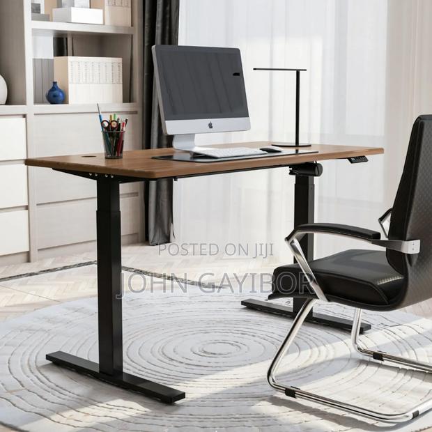 High Quality Height Adjustable Ergonomic Gaming and Office Desk. · Photo 3