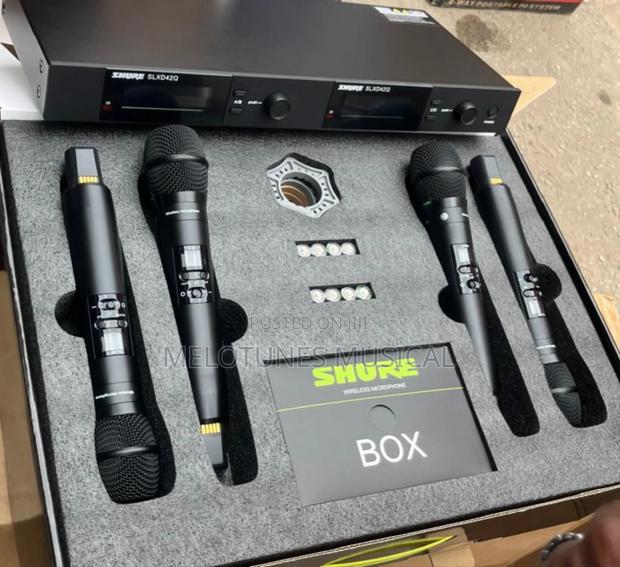 Shure SLX-D 4in1 Professional Wireless Microphone · Photo 1