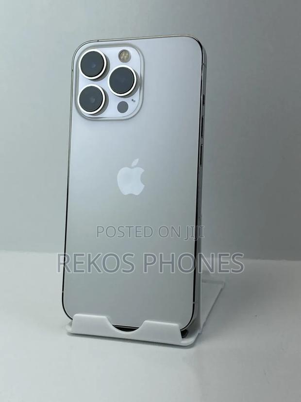 New Apple iPhone 13 Pro 256 GB White · Photo 2
