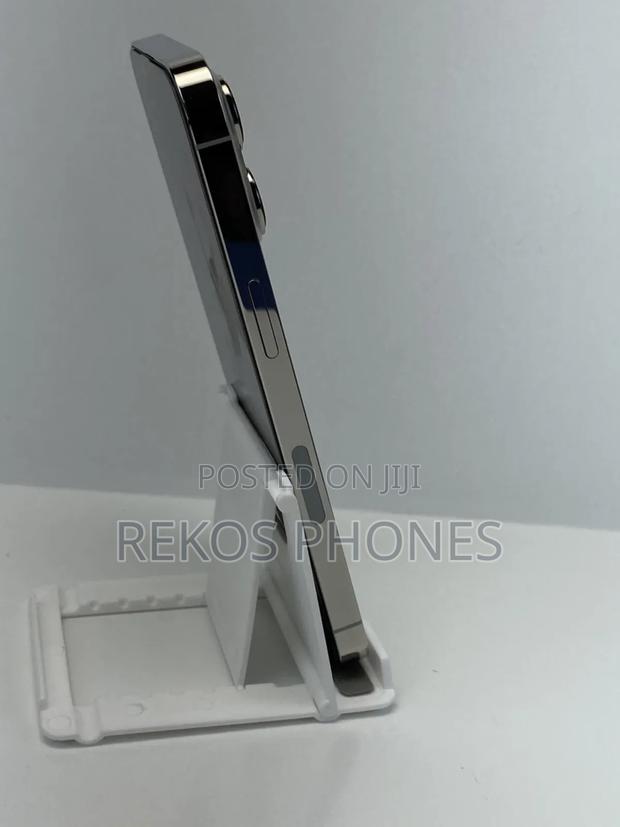 New Apple iPhone 13 Pro 256 GB White · Photo 5