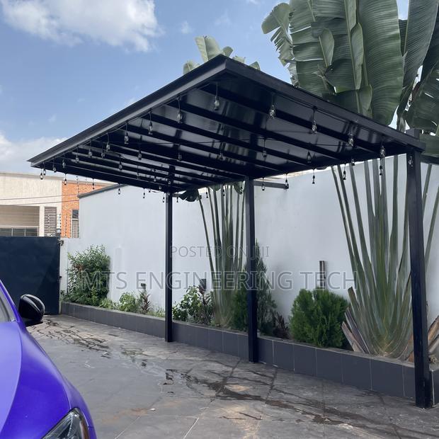 Custom-Made Modern Carport · Photo 2