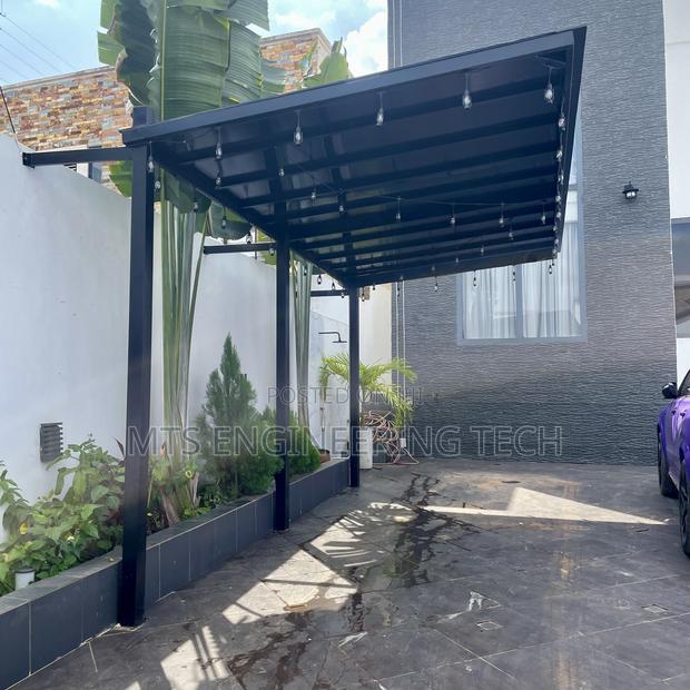 Custom-Made Modern Carport · Photo 4