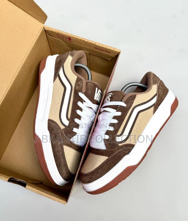 Authentic Vans Hylane Brown/White Sneaker · Photo 2