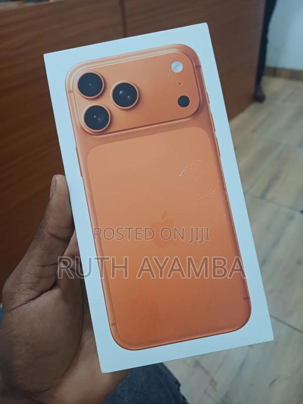 New Apple iPhone XR 128 GB Orange · Photo 1