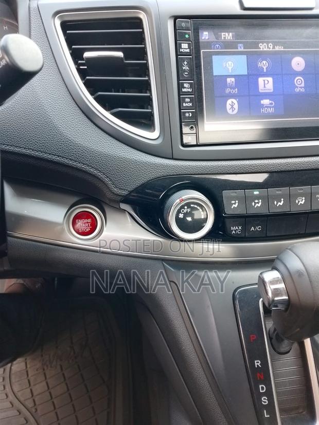 Honda CR-V Touring 4dr SUV (2.4L 4cyl CVT) 2016 Green · Photo 4