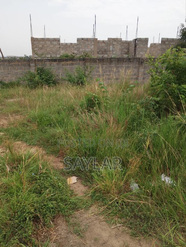 Full Plot Fully Fenced Sakomono Celebrity Golf Area on Hot Sale · Photo 3