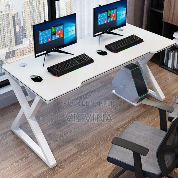 Gaming/Studio/Office and Computer Table · Photo 1