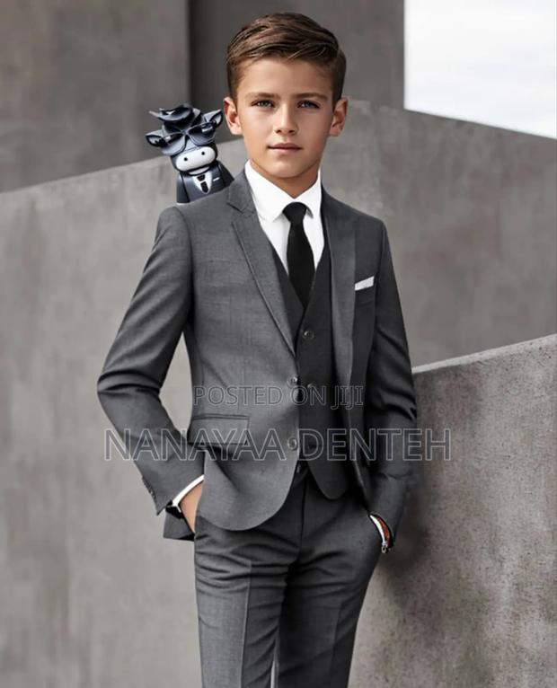 Children Suit · Photo 2