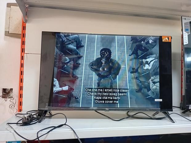 TCL 32" Google Tv – Voice Search Smart Apps · Photo 2