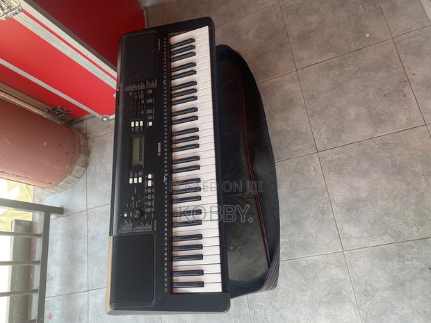 Yamaha PSR E363 · Photo 2