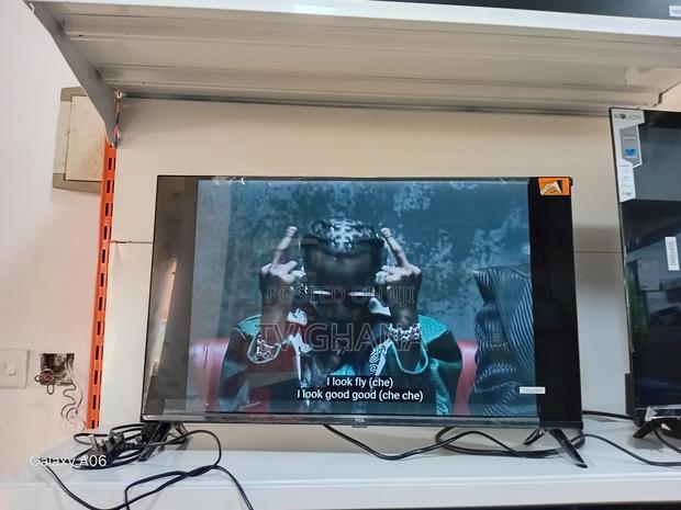 TCL 32" Google Tv – Perfect for Movies Gaming · Photo 1