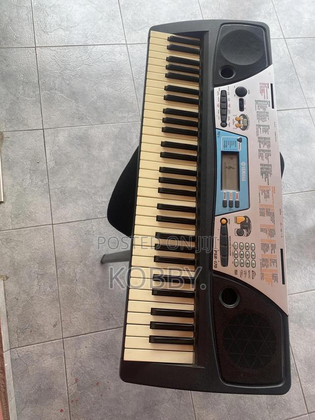 Yamaha PSR 170 · Photo 2