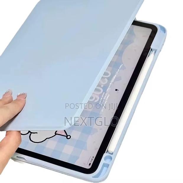 iPad Cases · Photo 3