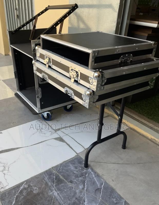 14u Dj Amplifier Rack With Mixer Rack · Photo 1
