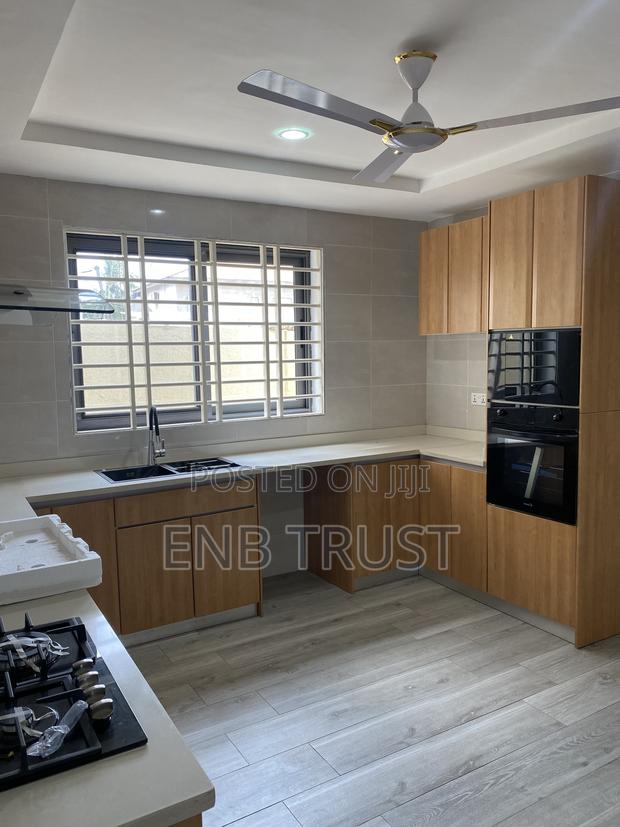 4bdrm House in Achimota, Mile 7 for sale · Photo 3