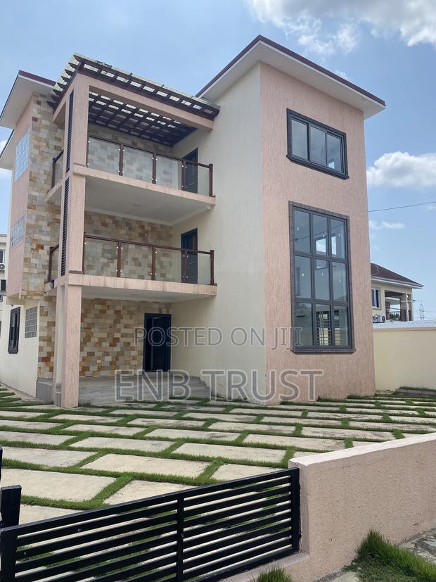 4bdrm House in Achimota, Mile 7 for sale · Photo 1