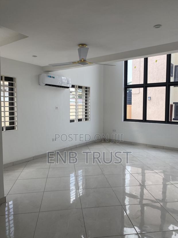 4bdrm House in Achimota, Mile 7 for sale · Photo 7