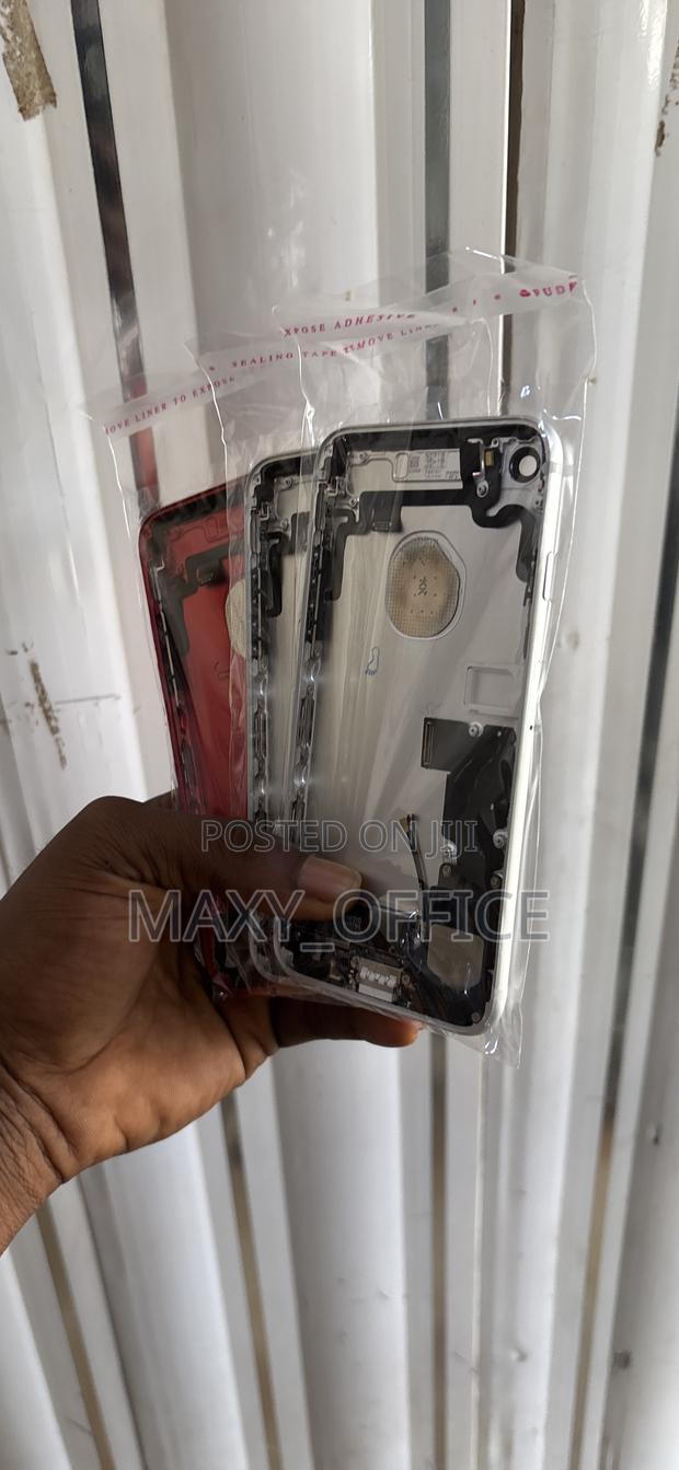 iPhone 7. Complete Housing · Photo 2