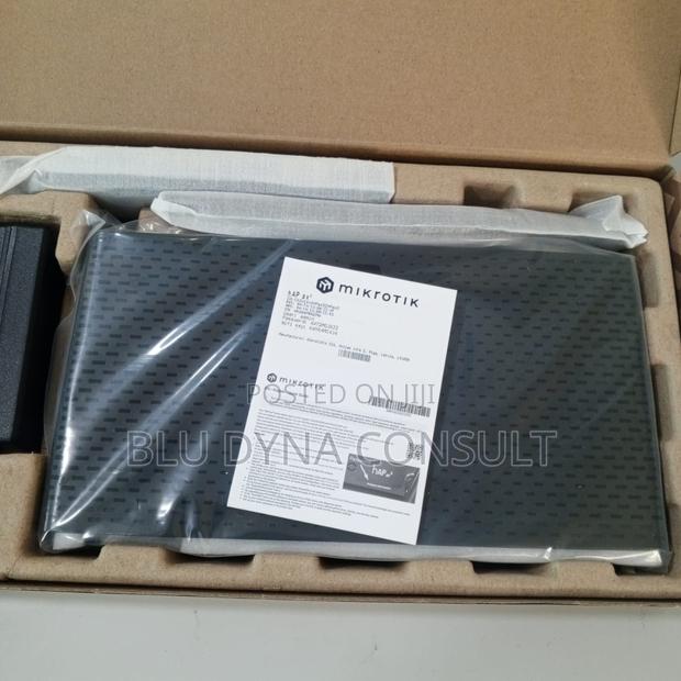 Mikrotik Hap Ax3 · Photo 2