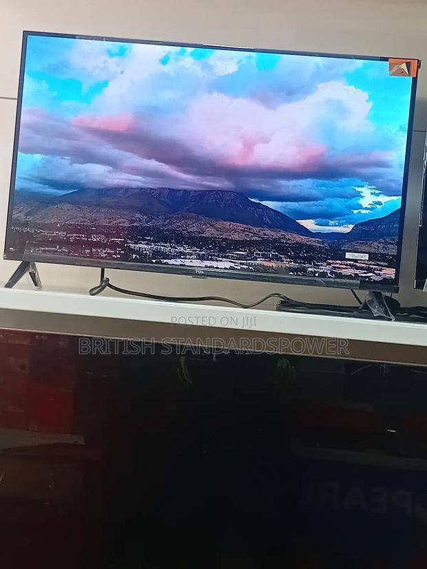 Enjoy Quick Access to Apps on a 32-Inch Android Smart Tv · Photo 2