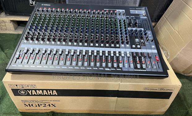 Yamaha Mgp24x 24-Channel Premium Mixing Console. · Photo 4