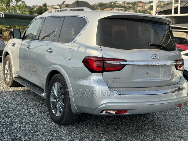 Nissan Patrol 2019 Silver · Photo 7