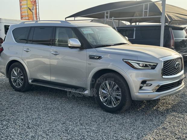 Nissan Patrol 2019 Silver · Photo 6