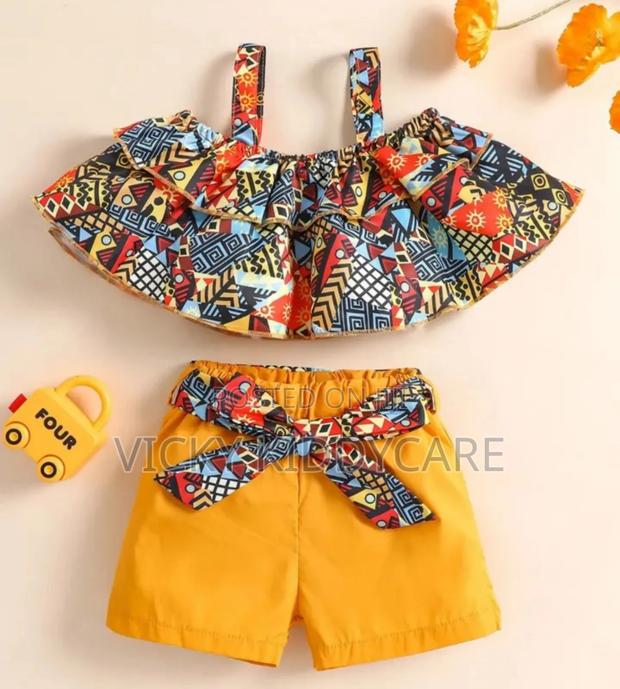 Girls Outing Wear For Christmas · Photo 1