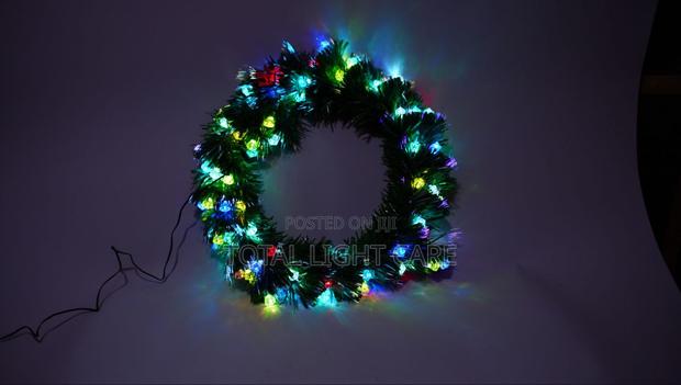 Led Lighted Wreath · Photo 1
