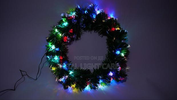 Led Lighted Wreath · Photo 2