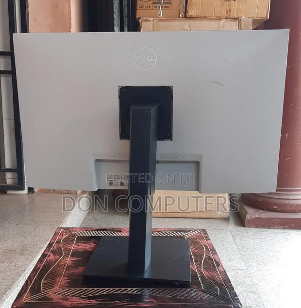 Dell 27 Inches Ips WQHD Monitor · Photo 3