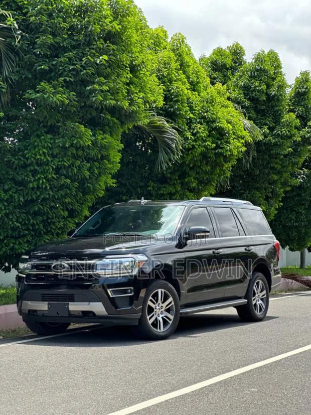 Ford Expedition Max 2022 Black · Photo 2