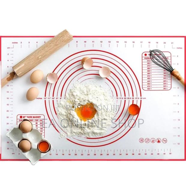 Food Graded Silicone Kneading Rolling Dough Making Mat 70x50cm · Photo 2