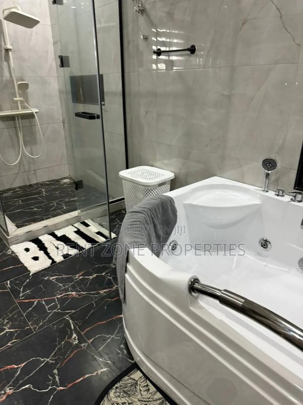 Furnished 4bdrm Duplex in Dome for sale · Photo 7