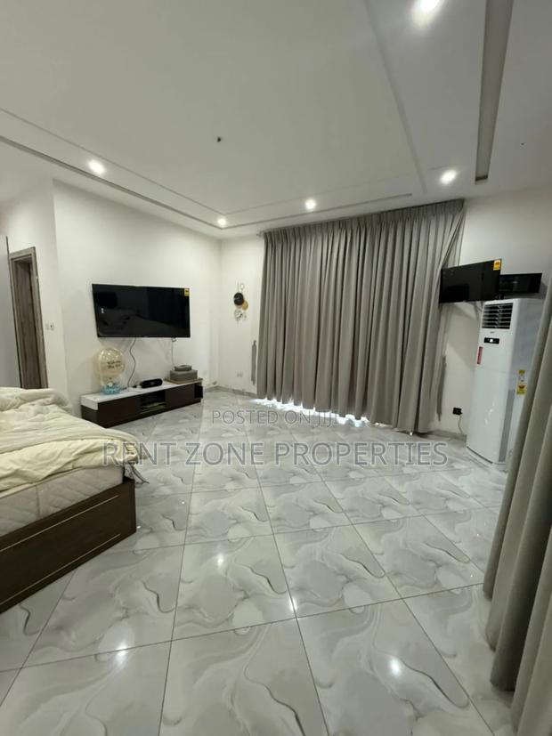 Furnished 4bdrm Duplex in Dome for sale · Photo 8