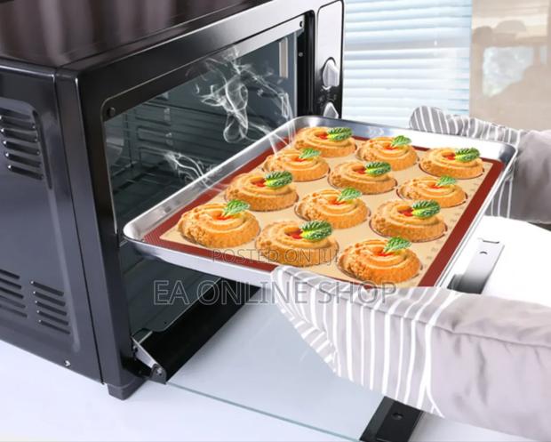 Non Stick Resuable Silicone Food Graded Baking Sheet Mat 30x40cm · Photo 3