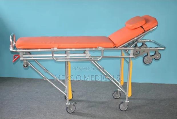 Ambulance Stretcher · Photo 1