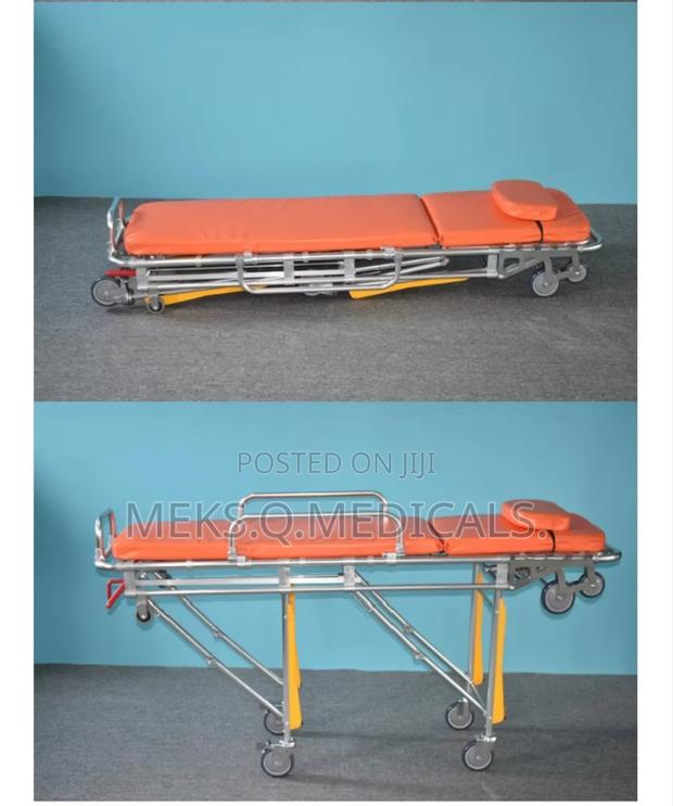 Ambulance Stretcher · Photo 3